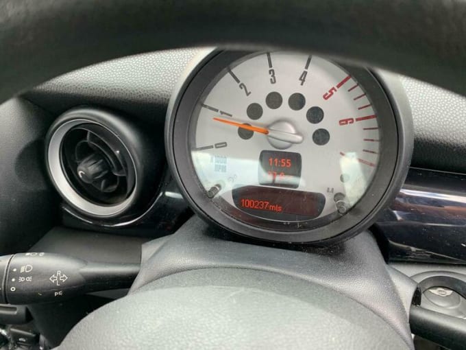 2025 Mini Hatch
