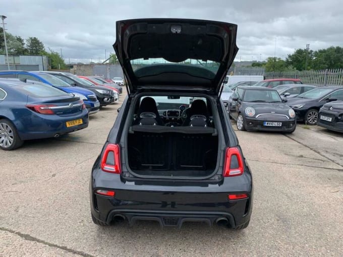 2025 Abarth 595