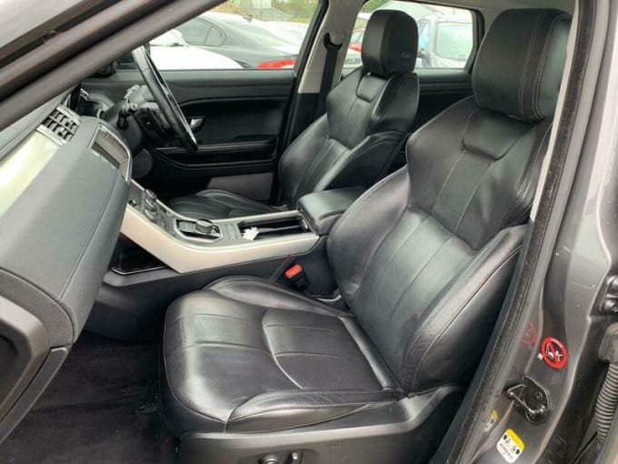 2025 Land Rover Range Rover Evoque