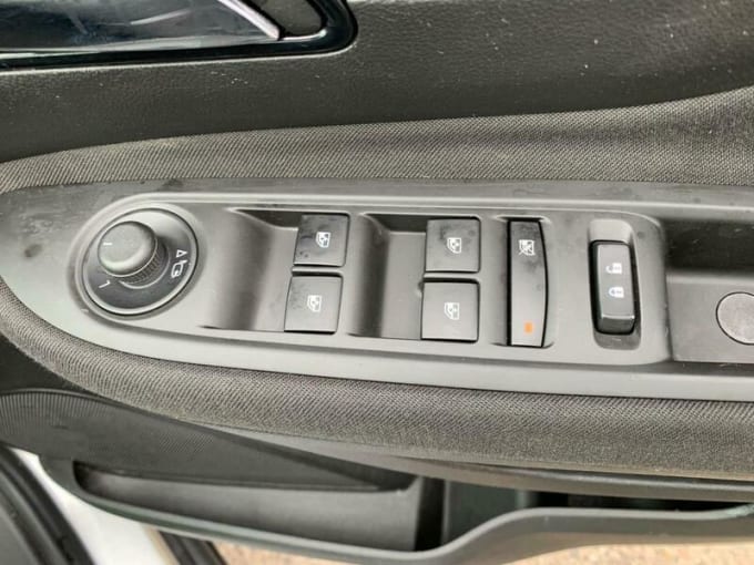 2025 Vauxhall Mokka