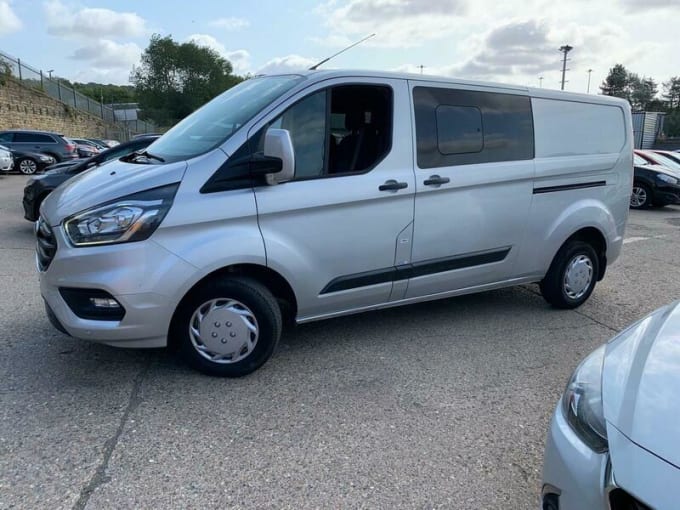 2025 Ford Transit Custom