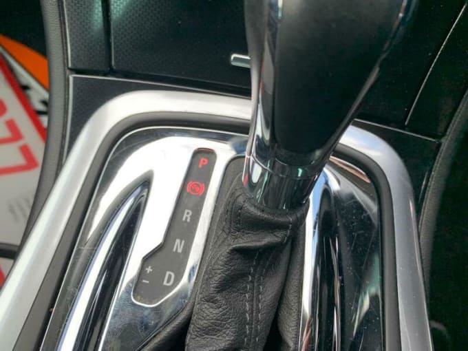 2025 Vauxhall Insignia