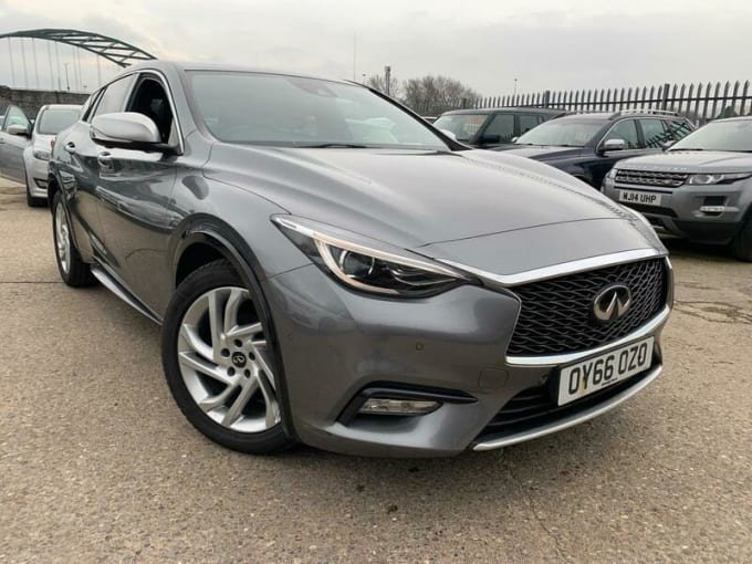 2017 Infiniti Q30