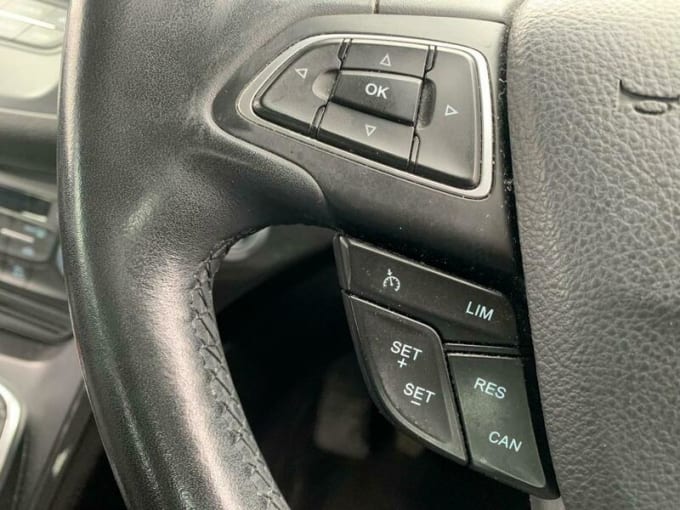 2025 Ford C-max