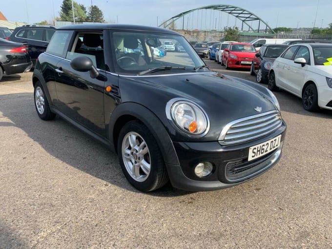 2025 Mini Hatch