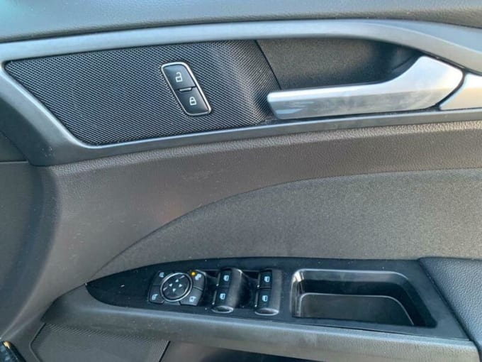 2025 Ford Mondeo