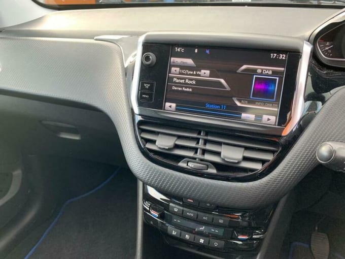 2025 Peugeot 2008