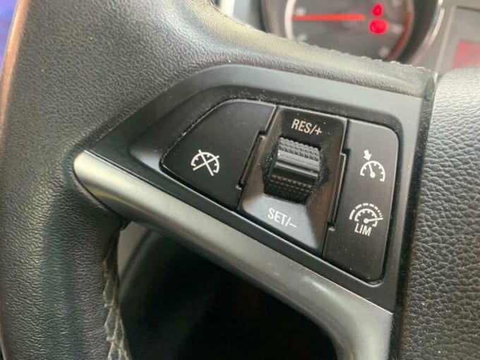 2025 Vauxhall Astra