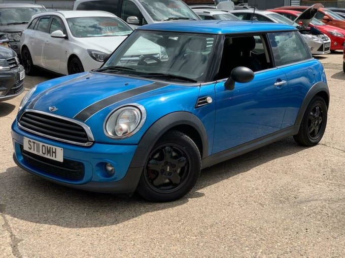 2025 Mini Hatch
