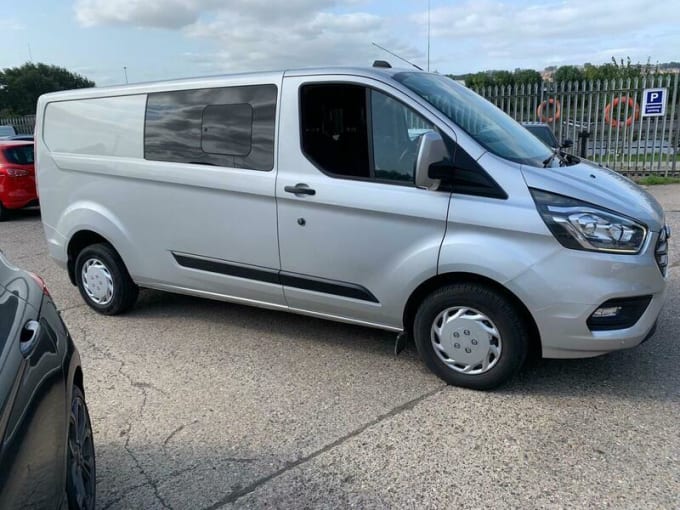 2025 Ford Transit Custom