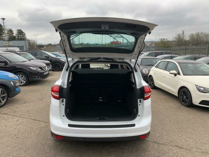 2025 Ford C-max