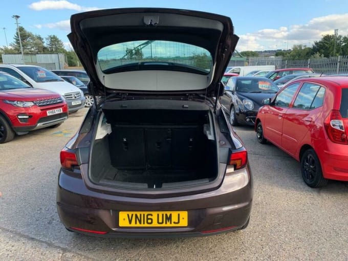 2025 Vauxhall Astra