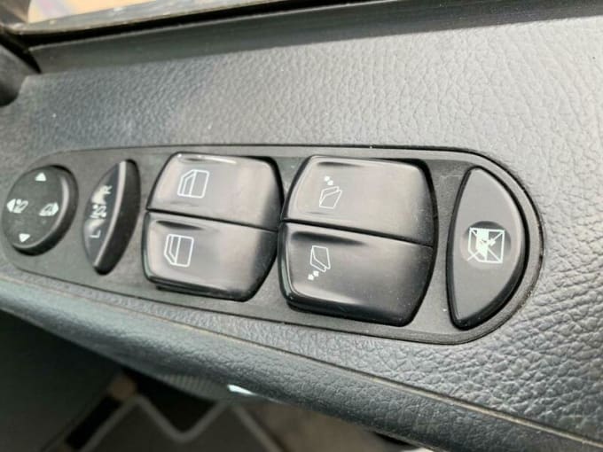 2025 Mercedes-benz Viano