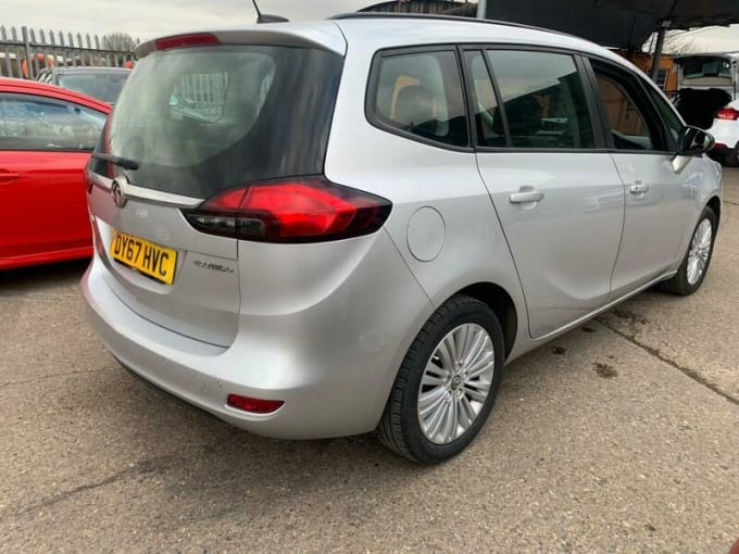 2025 Vauxhall Zafira