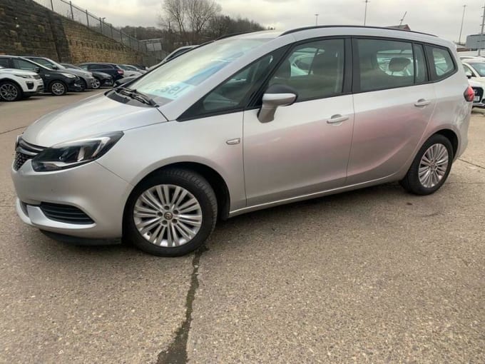 2025 Vauxhall Zafira