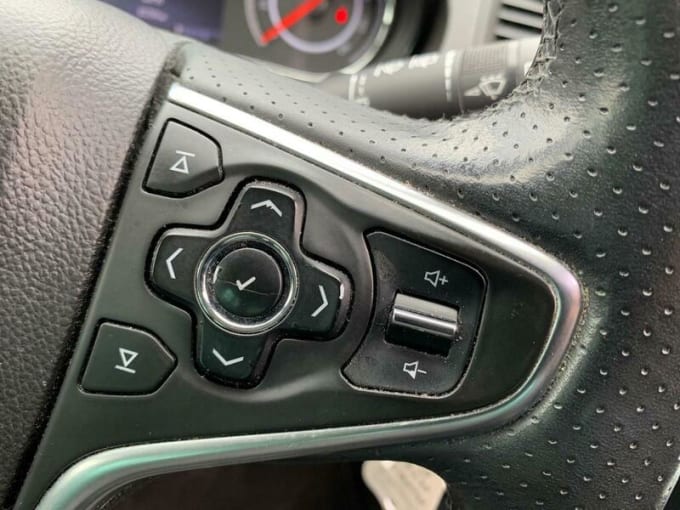 2025 Vauxhall Insignia