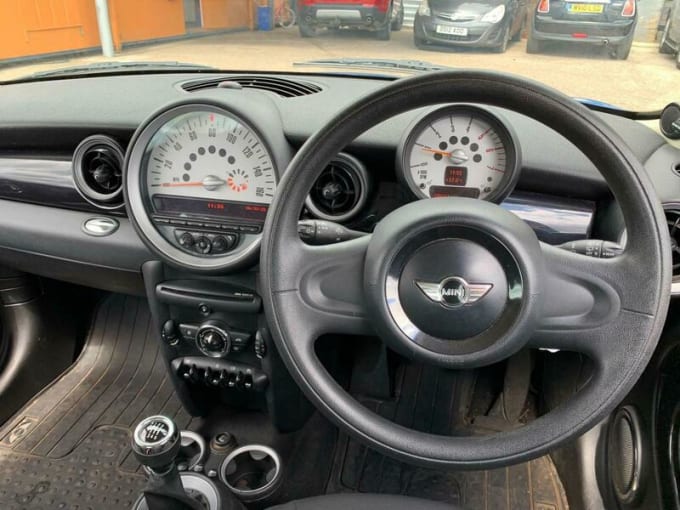 2025 Mini Hatch