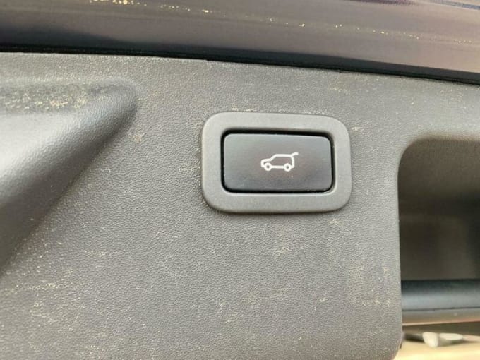 2025 Land Rover Discovery Sport