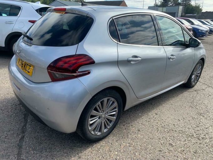 2015 Peugeot 208