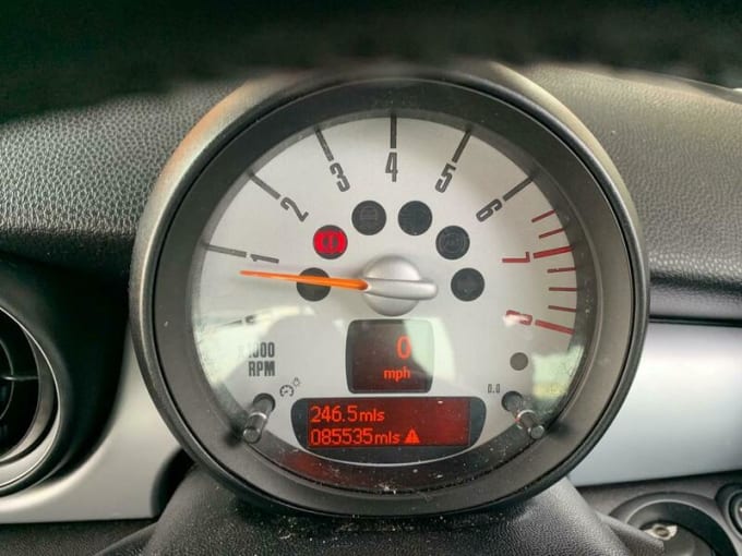 2025 Mini Hatch
