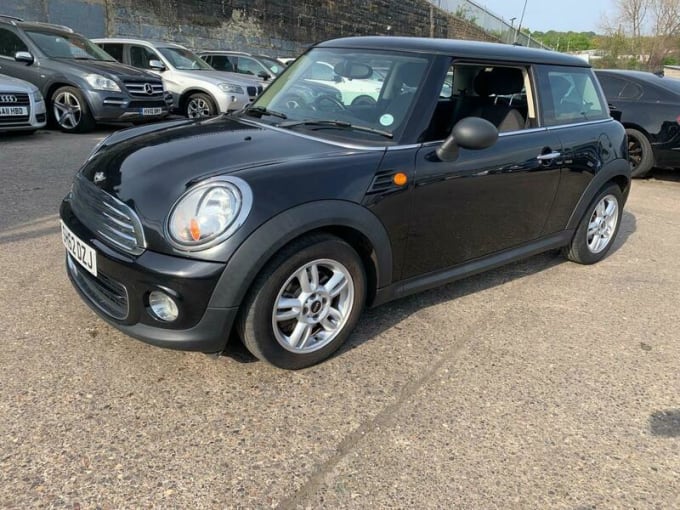 2025 Mini Hatch