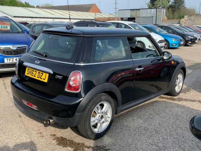 2025 Mini Hatch