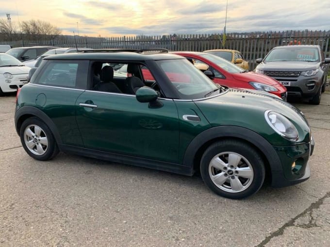 2025 Mini Hatch