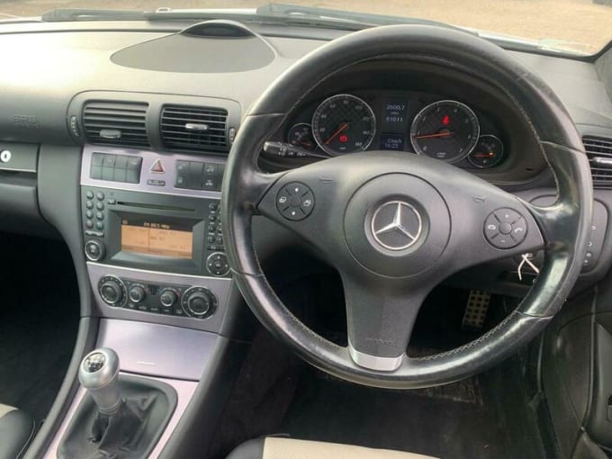 2025 Mercedes-benz Captiva