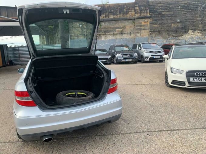 2025 Mercedes-benz Captiva