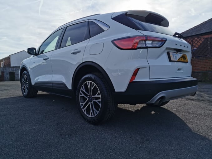 2025 Ford Kuga