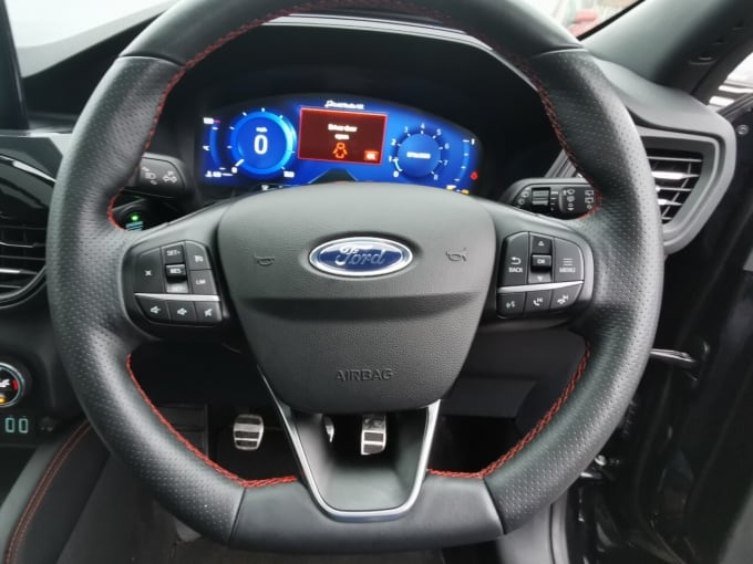 2025 Ford Kuga