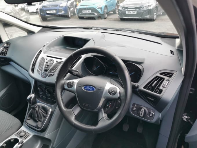 2025 Ford C-max