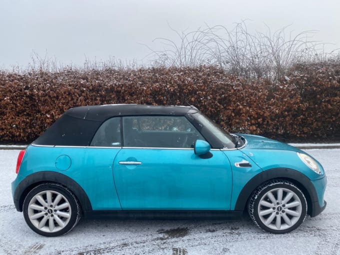 2025 Mini Convertible