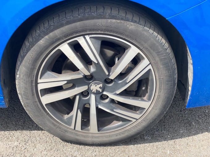 2025 Peugeot 208