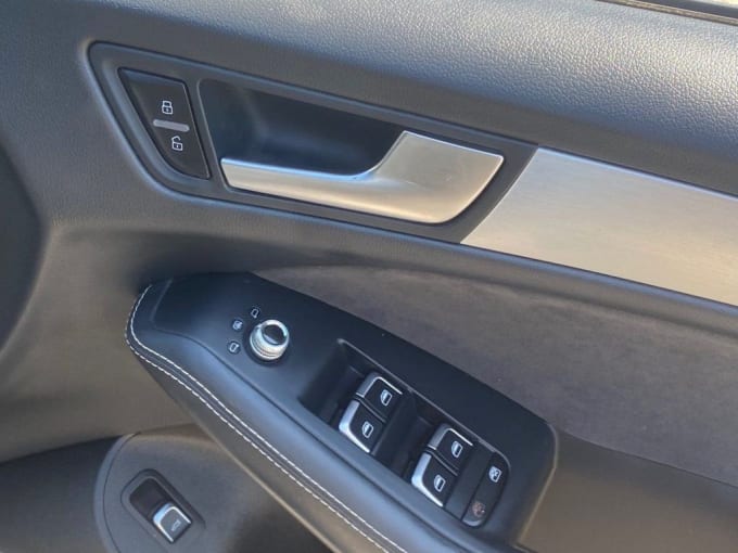 2025 Audi Sq5