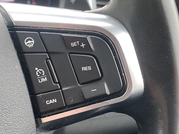 2025 Land Rover Discovery Sport