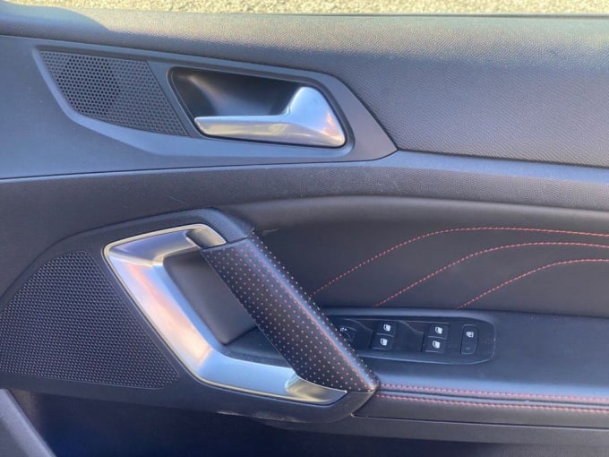 2025 Peugeot 308