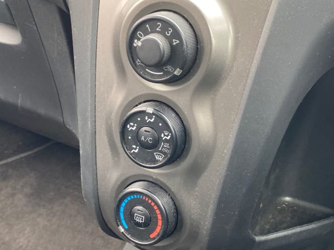 2025 Toyota Yaris