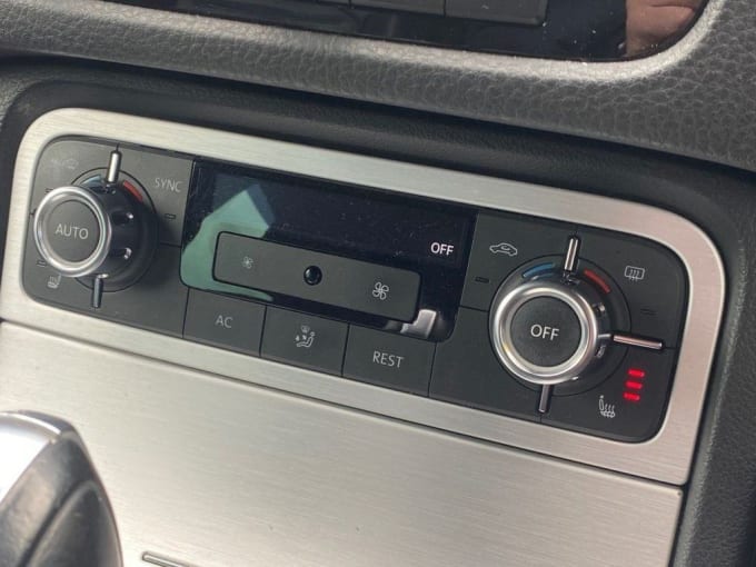 2025 Volkswagen Touareg