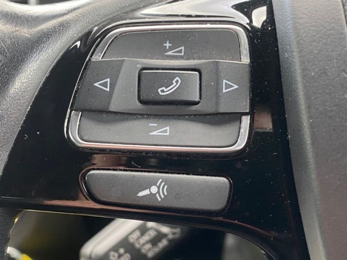2025 Volkswagen Touareg