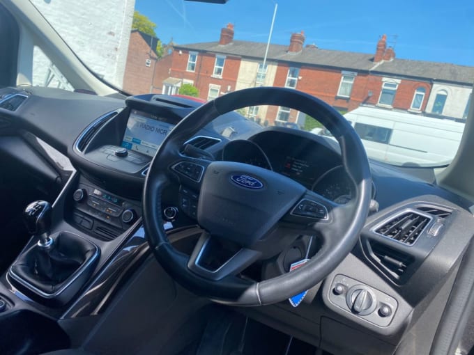2025 Ford C-max