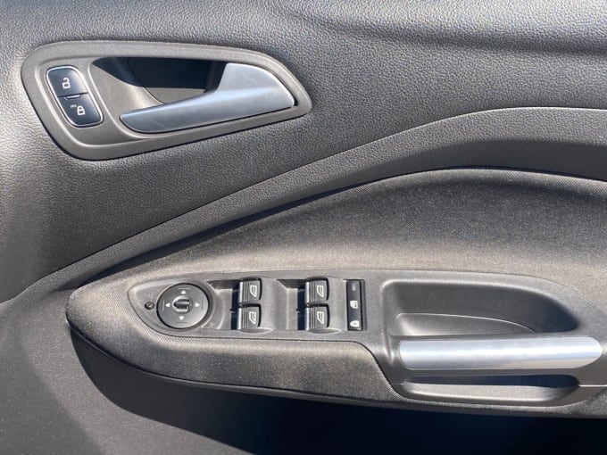 2025 Ford C-max