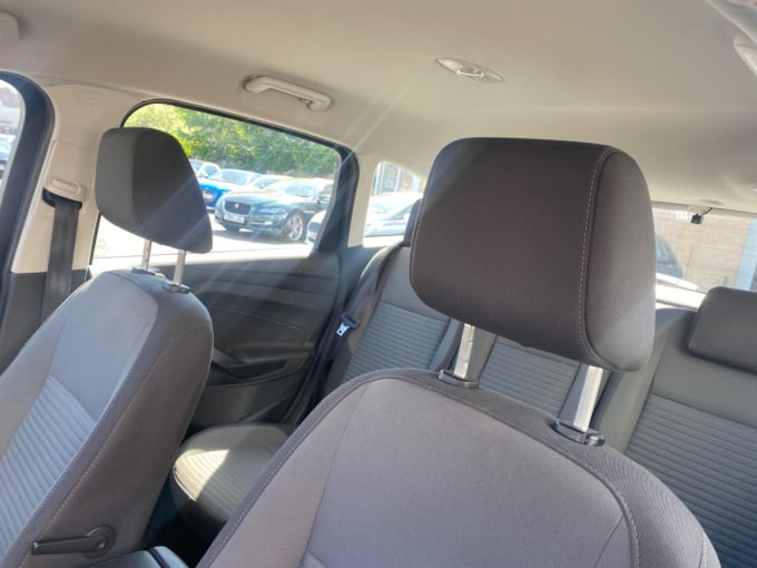 2025 Ford C-max