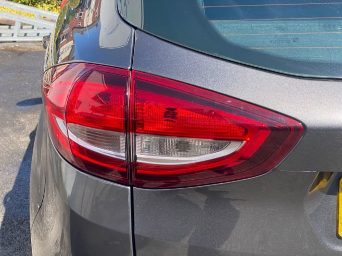 2025 Ford C-max