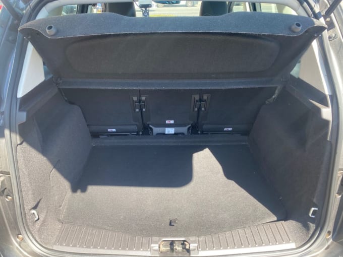 2025 Ford C-max