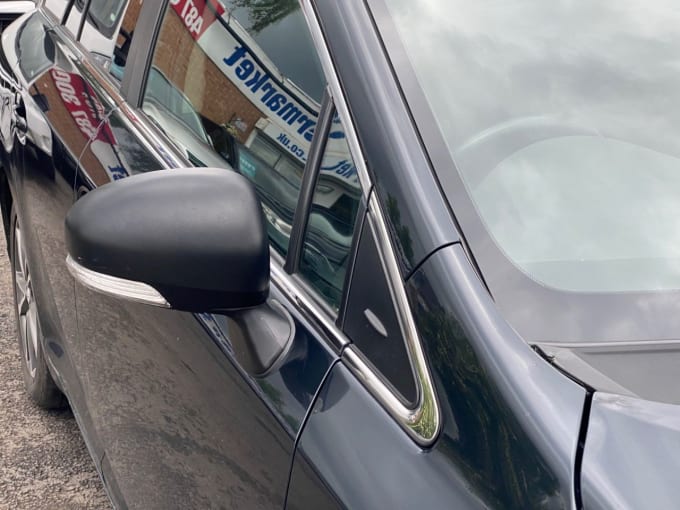 2025 Toyota Avensis