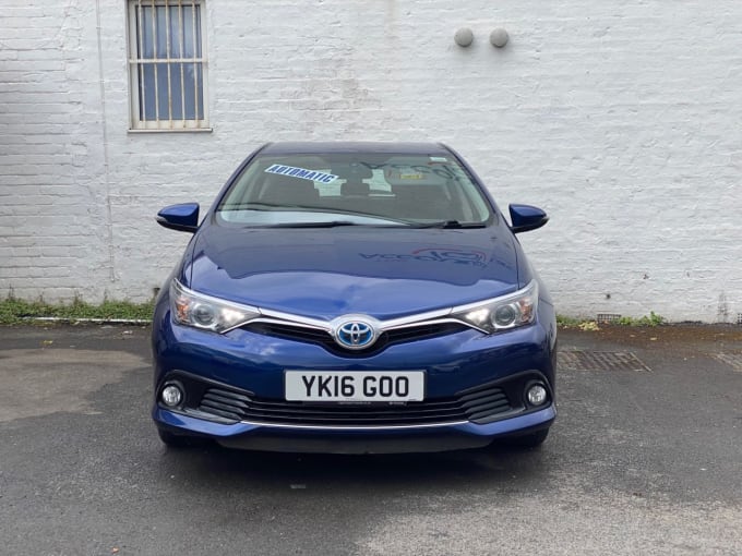 2025 Toyota Auris