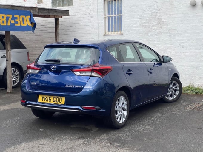 2025 Toyota Auris