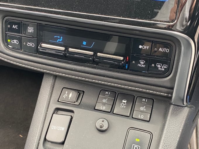 2025 Toyota Auris