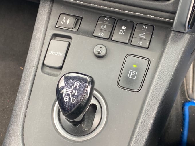 2025 Toyota Auris